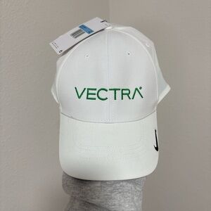 Nike Golf White Hat with Vectra Green Accents NWT Size M/L
